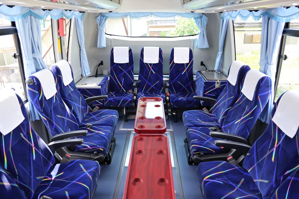 後部サロンシート